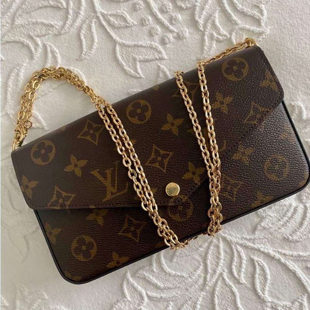 LOUIS VUITTON — FELICIE POCHETTE monogram